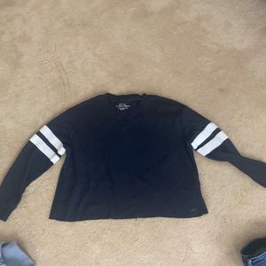 Cropped Hollister sweater